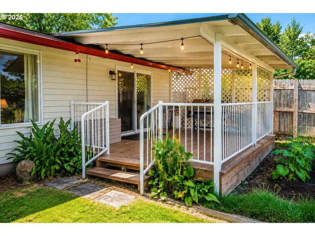 110 DECATUR Dr, Kelso, WA 98626