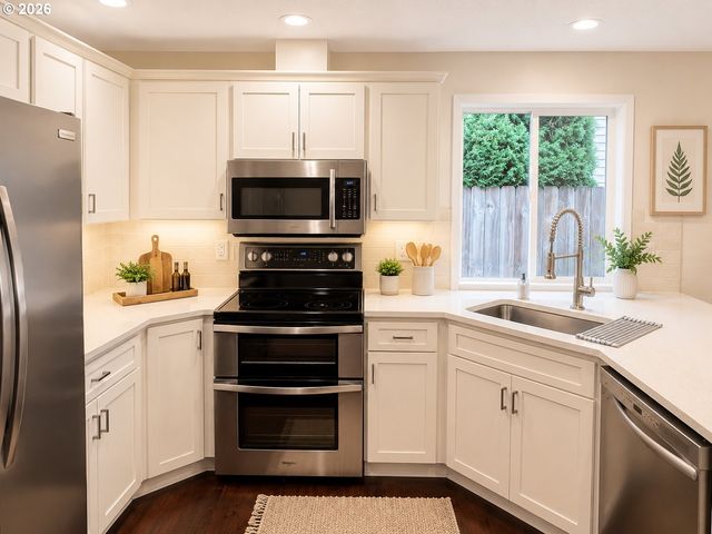110 DECATUR Dr, Kelso, WA 98626