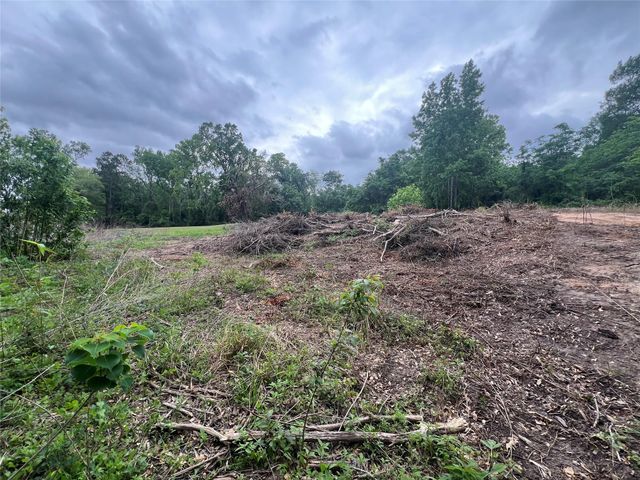 48 Robert E Lee Drive, Conroe, TX 77302