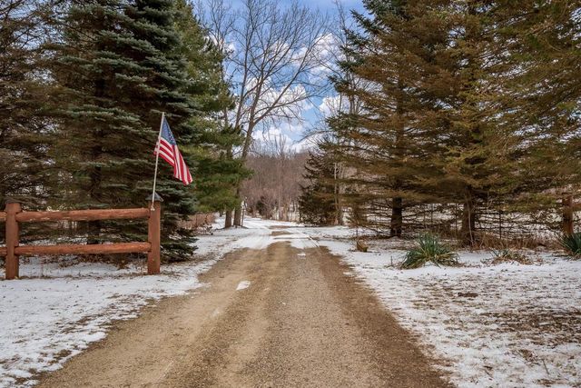 5101 S Johnson Road, Beloit, WI 53511