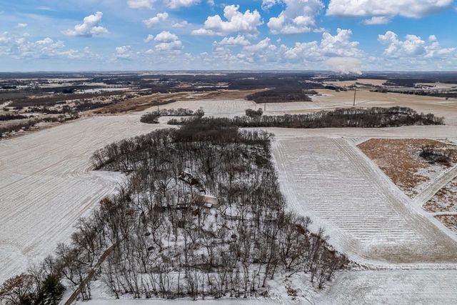 5101 S Johnson Road, Beloit, WI 53511