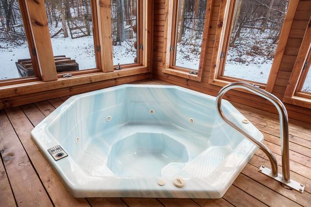 5101 S Johnson Road, Beloit, WI 53511