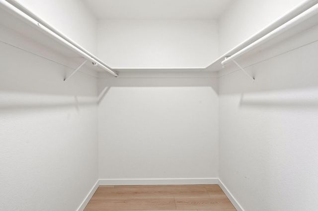 5865 Esrig Way, Sacramento, CA 95841