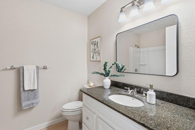 5865 Esrig Way, Sacramento, CA 95841