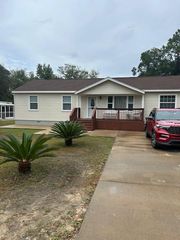 358 Edge Avenue, Valparaiso, FL 32580