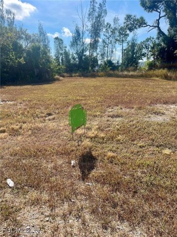 2136 NE 39th TER, Cape Coral, FL 33909