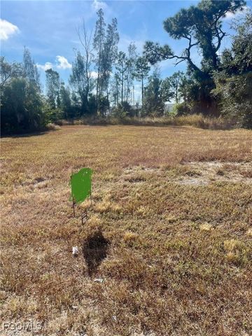 2136 NE 39th TER, Cape Coral, FL 33909