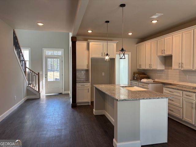 16 Hadrian Ridge Drive SW, Rome, GA 30165