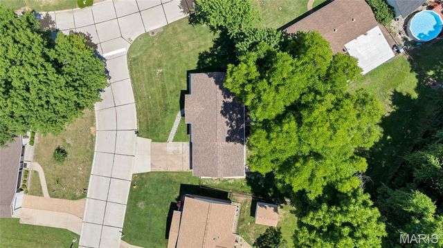1251 Hawksbury Drive, Arnold, MO 63010