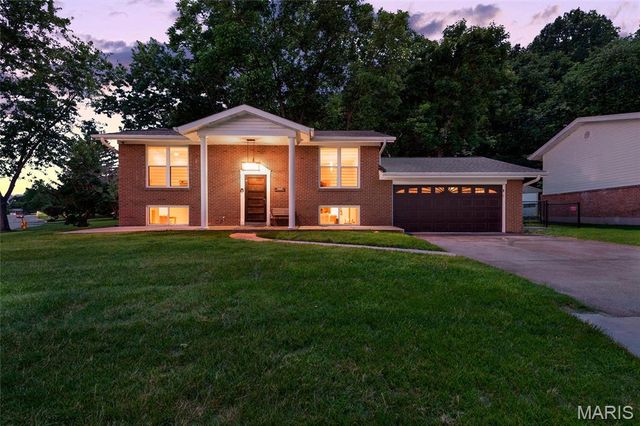 1251 Hawksbury Drive, Arnold, MO 63010