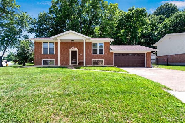1251 Hawksbury Drive, Arnold, MO 63010