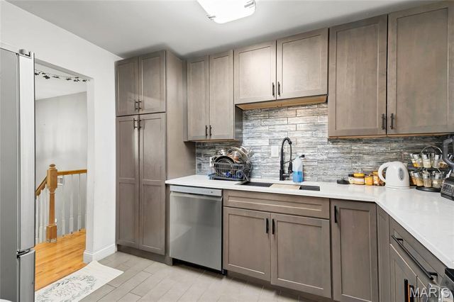 1251 Hawksbury Drive, Arnold, MO 63010
