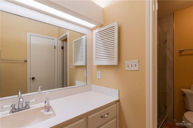 407 Country Club Drive, Alamo, TX 78516