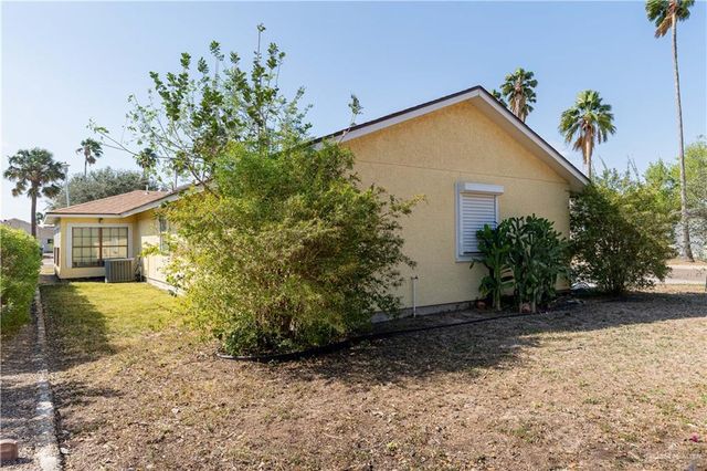 407 Country Club Drive, Alamo, TX 78516