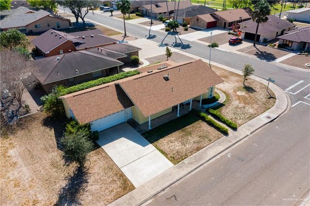 407 Country Club Drive, Alamo, TX 78516