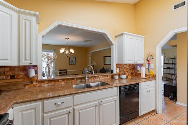 407 Country Club Drive, Alamo, TX 78516