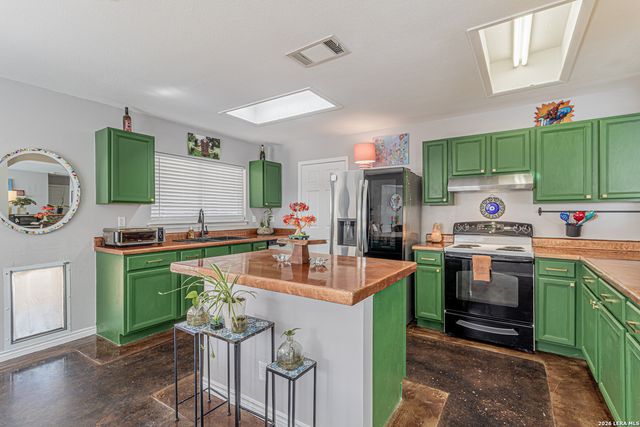 7311 Arbeth, San Antonio, TX 78250