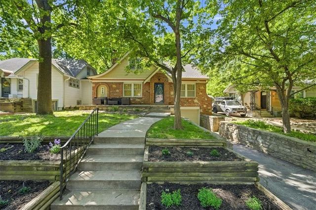 415 E 70th Street, Kansas City, MO 64131