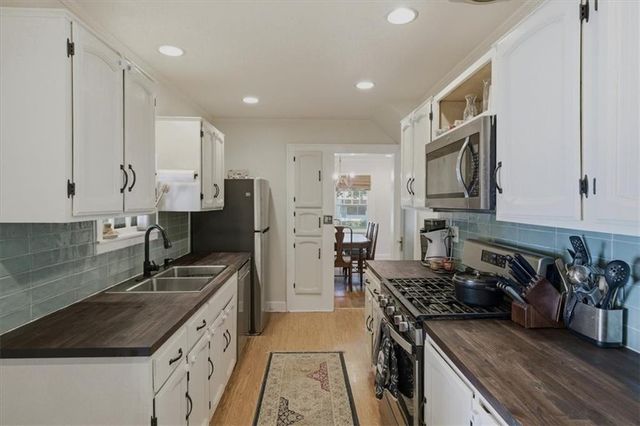 415 E 70th Street, Kansas City, MO 64131