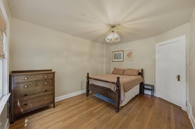 415 E 70th Street, Kansas City, MO 64131