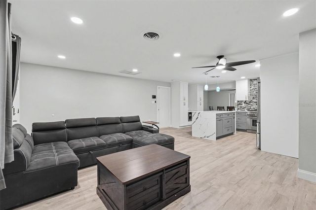 1340 WILLIAMS DRIVE, Clearwater, FL 33764