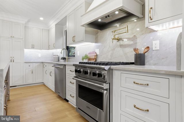 5023 FULTON ST NW, Washington, DC 20016