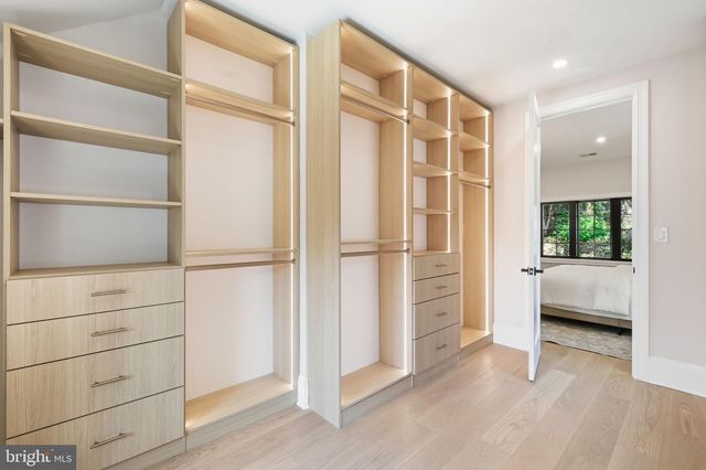5023 FULTON ST NW, Washington, DC 20016