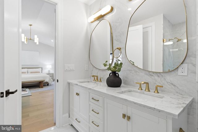 5023 FULTON ST NW, Washington, DC 20016