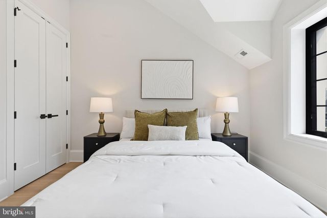 5023 FULTON ST NW, Washington, DC 20016