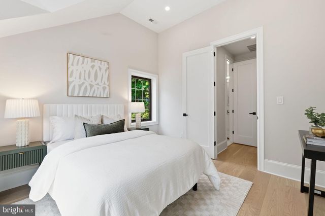 5023 FULTON ST NW, Washington, DC 20016