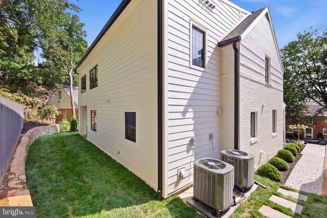 5023 FULTON ST NW, Washington, DC 20016