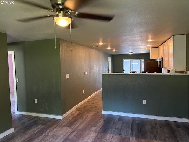 440 MONT St, Canyonville, OR 97417