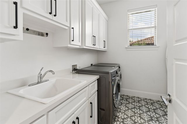10215 Blackenhurst Lane, Frisco, TX 75033