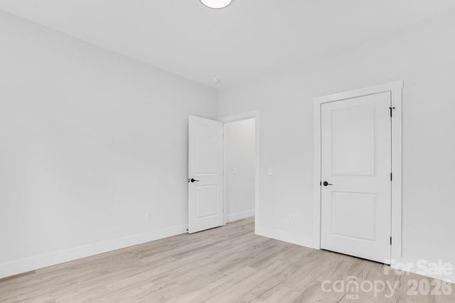 1500 Avalon Oaks Court, Dallas, NC 28034