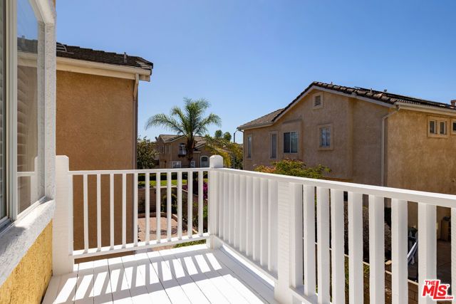 24 Skyflower Lane, Simi Valley, CA 93065