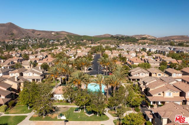 24 Skyflower Lane, Simi Valley, CA 93065