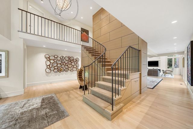6 Baldwin Circle, Weston, MA 02493