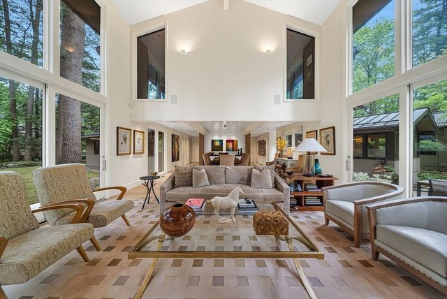 6 Baldwin Circle, Weston, MA 02493