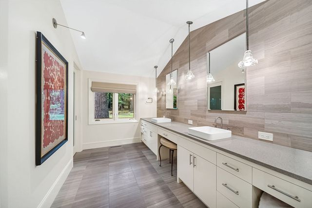 6 Baldwin Circle, Weston, MA 02493