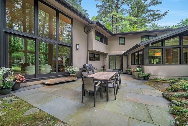 6 Baldwin Circle, Weston, MA 02493