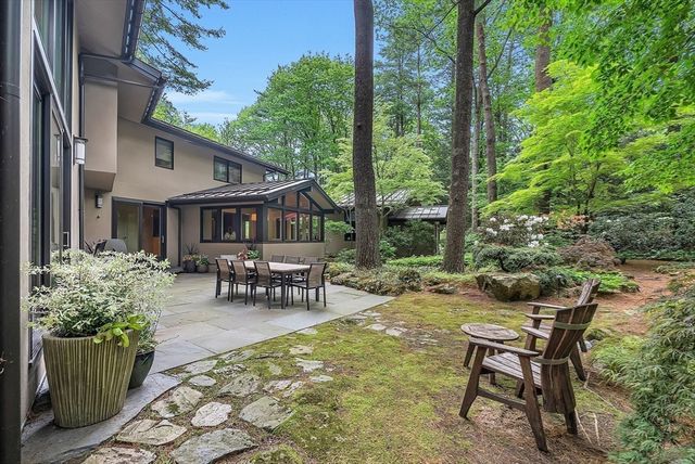 6 Baldwin Circle, Weston, MA 02493