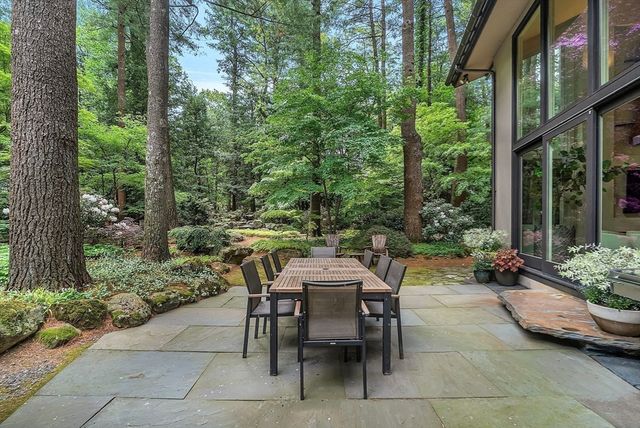 6 Baldwin Circle, Weston, MA 02493