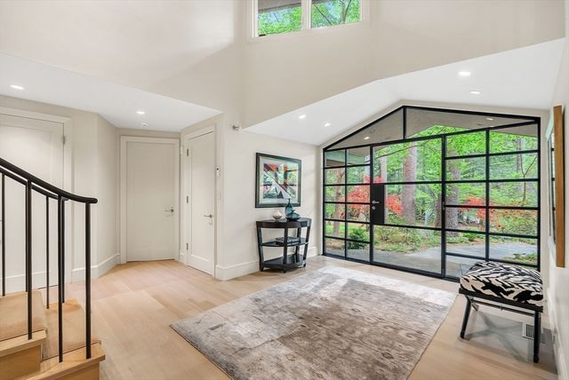 6 Baldwin Circle, Weston, MA 02493