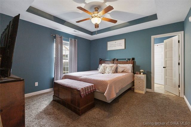 812 Twin Oaks Drive, Henryville, IN 47126