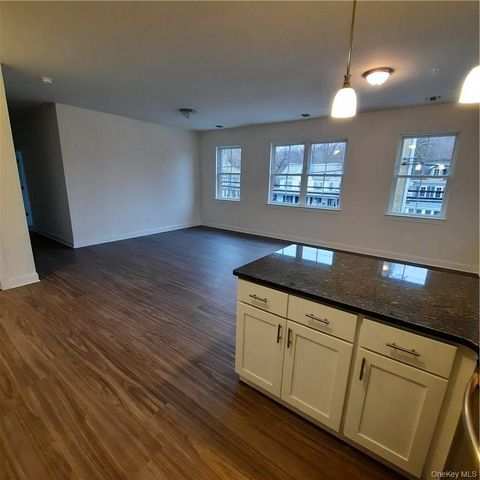 250 Route 32 202, Central Valley, NY 10917