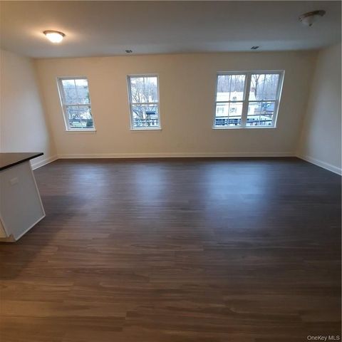 250 Route 32 202, Central Valley, NY 10917