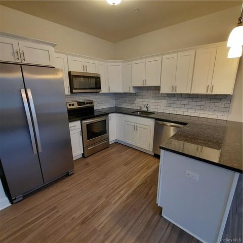 250 Route 32 202, Central Valley, NY 10917