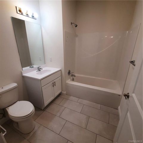 250 Route 32 202, Central Valley, NY 10917