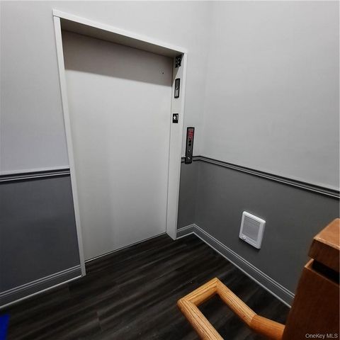 250 Route 32 202, Central Valley, NY 10917