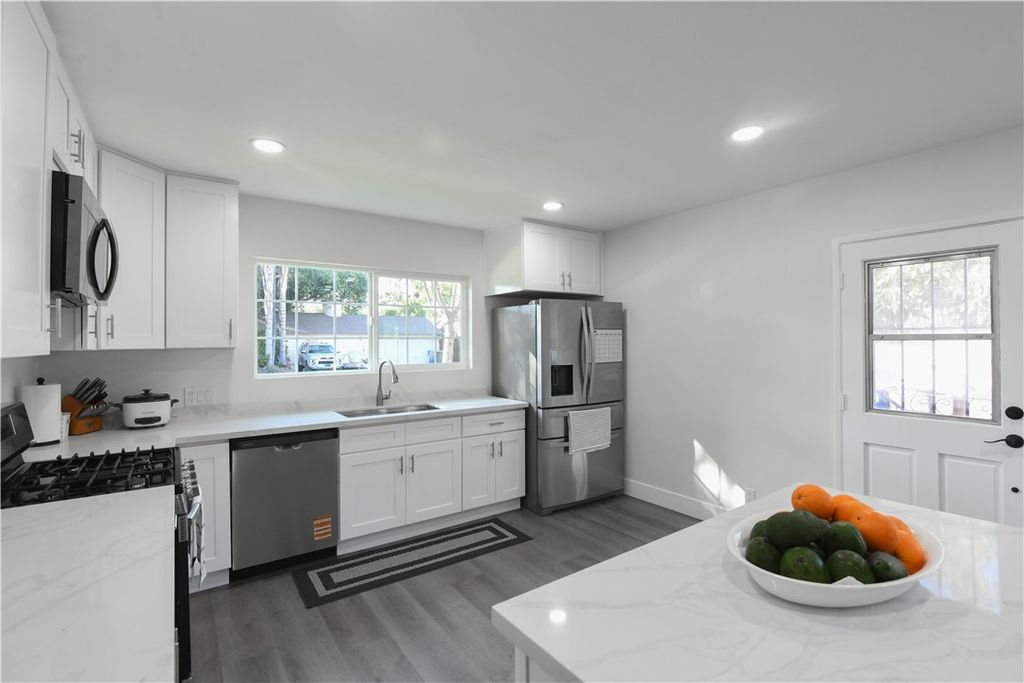 Image 6 of property listing at 5382 Tower, Riverside, CA 92506